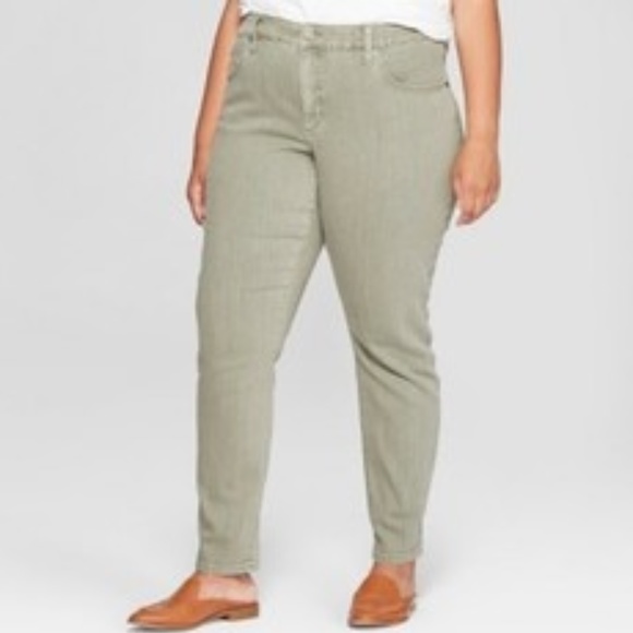 Women's Plus Size Skinny Jeans - Universal Thread - Picture 1 of 5